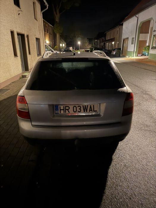 AUDI A4 2001 — imagine 4