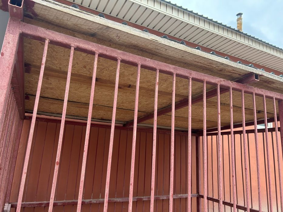 Продается железный вольер