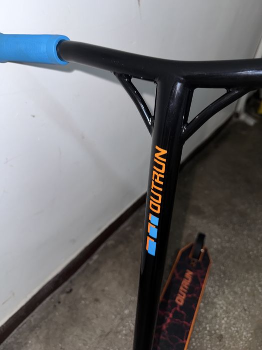 Trotineta freestyle scheme Blazer Pro Outrun 2 FX Scooter Orange Lava