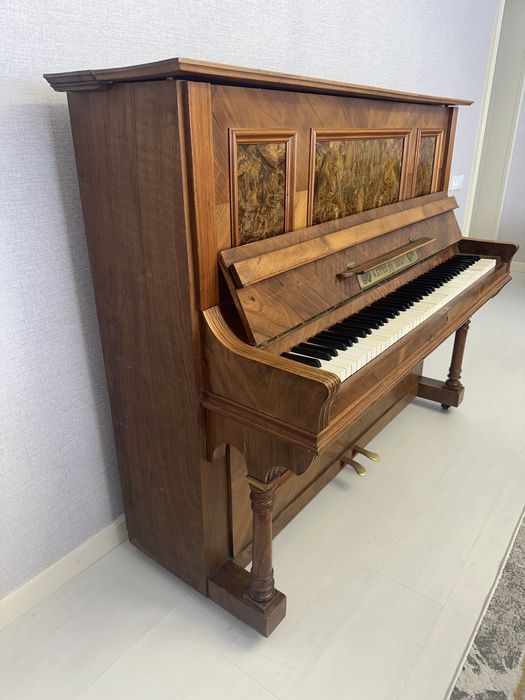 Пианино индивидуального производства