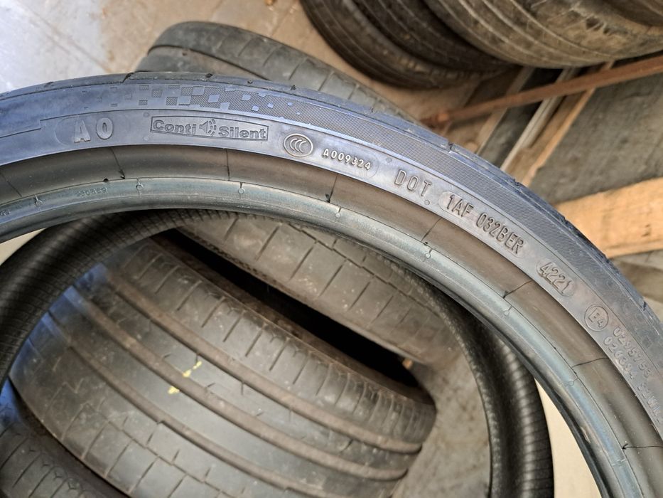 Set anvelope 275/30 R20 cu 245/35 R20 Continental