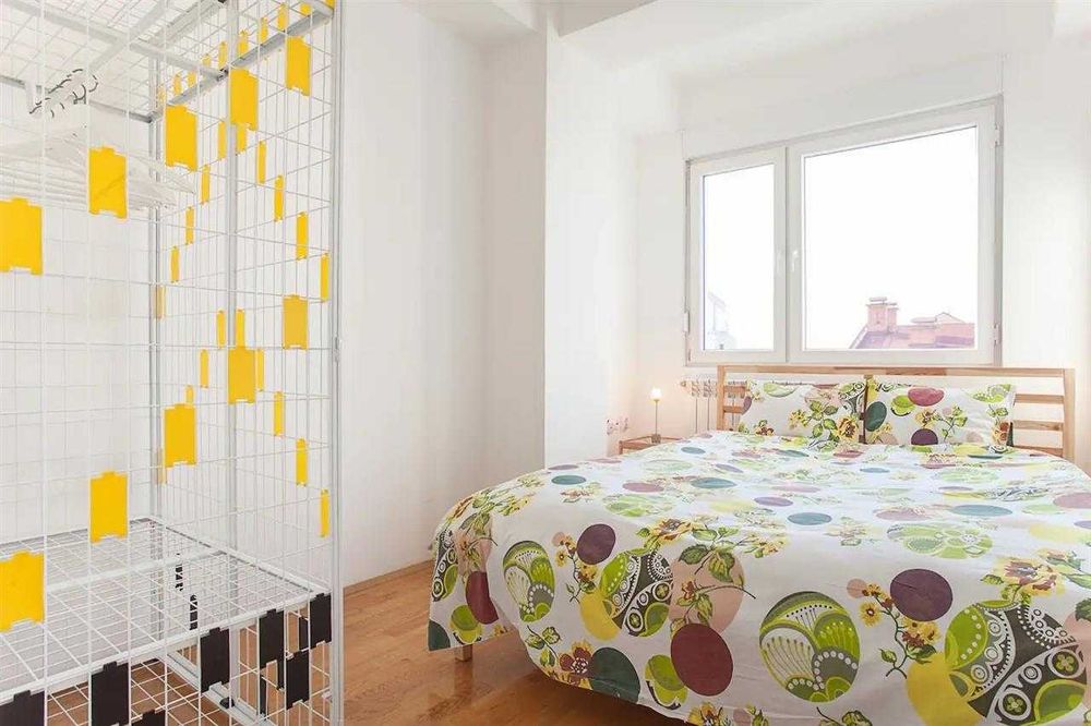 Дава се под наем Тристаен апартамент в Пловдив, Каменица 1 - 98 кв.м за 428.4 € - Снимка #2