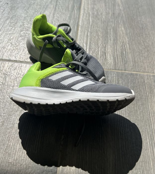 Adidași 29/ stare perfectă  Adidas