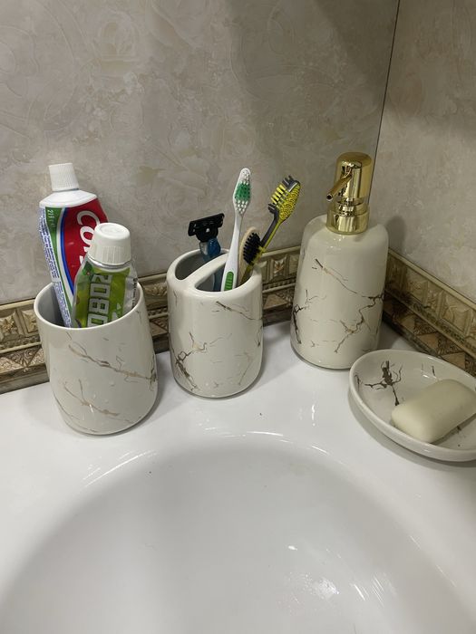 Новый набор для ванной комнаты