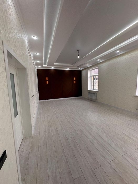 Продаётся 5ти комнатный кирпичный дом