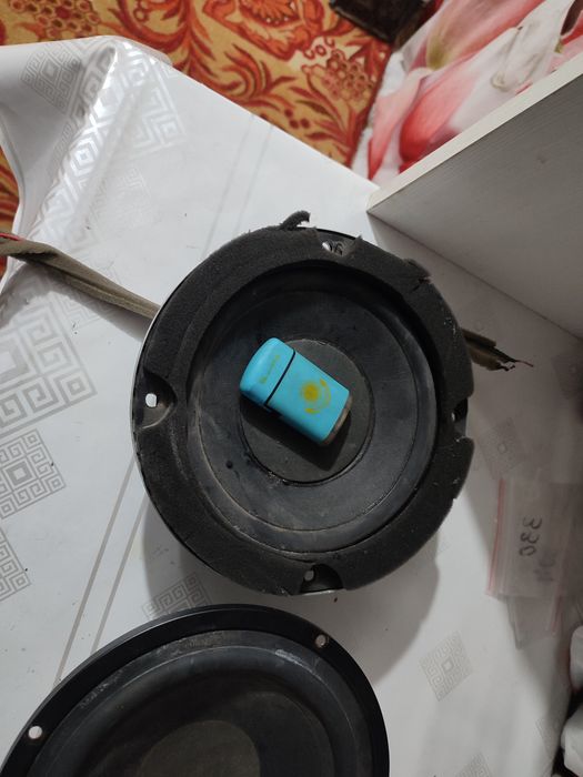 Продам динамики по 10