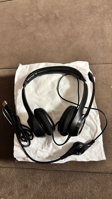 Logitech H390 USB слушалки с микрофон