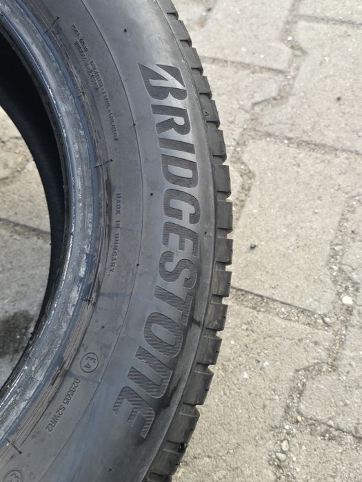 235 55 17 Bridgestone