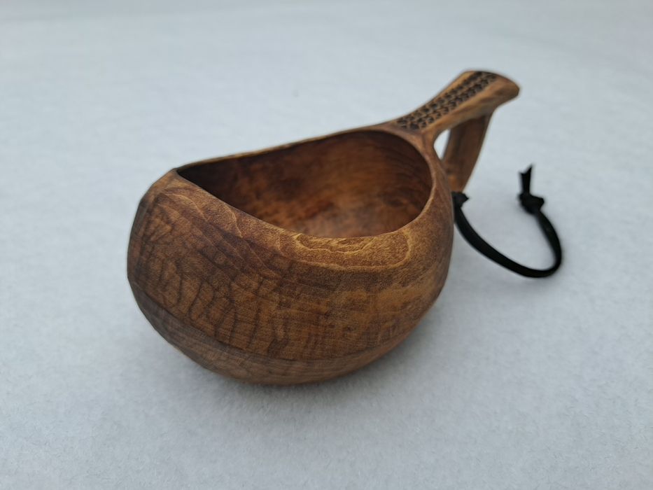 Cauc kuksa din lemn de măr