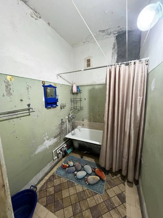 75000у.е Гулзор Беруний метро Яакин 3 хона 70м2 евро