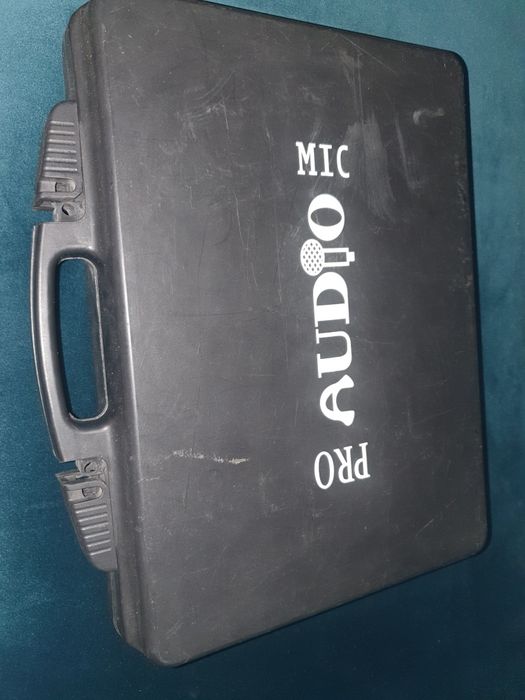 Профессиональный беспроводной микрофон AUDIO pro