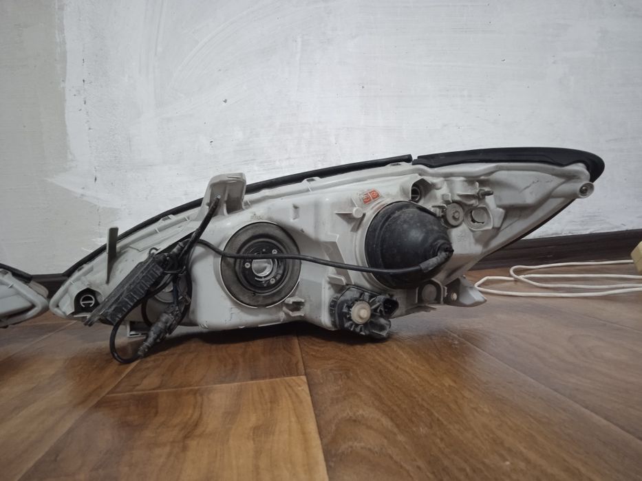 Фары Тойота Камри 35