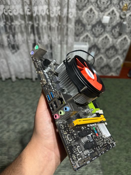 H110+ Intel core I3 6100 + ddr 4 (4) ram