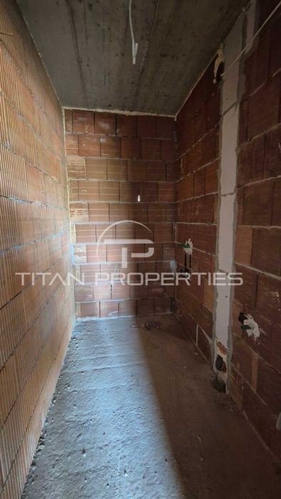 Продава се Тристаен апартамент в Пловдив, Кючук Париж - 105 кв.м за 1569 €/кв.м - Снимка #6