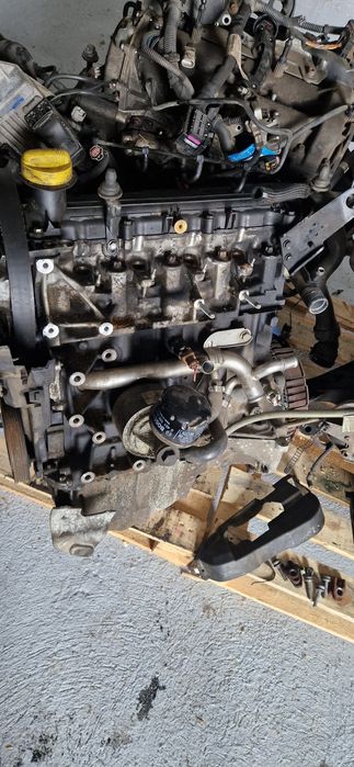Vând motor 1.5 dci renault Clio