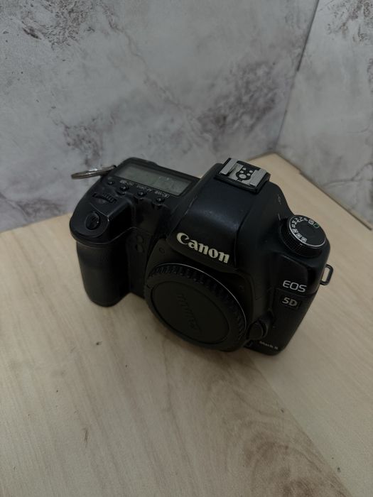 Canon 5D фотоаппарат