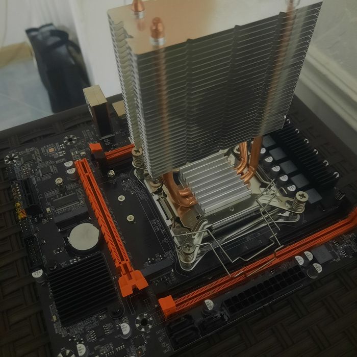 Xeon E5-2670 v3 Материнская плата