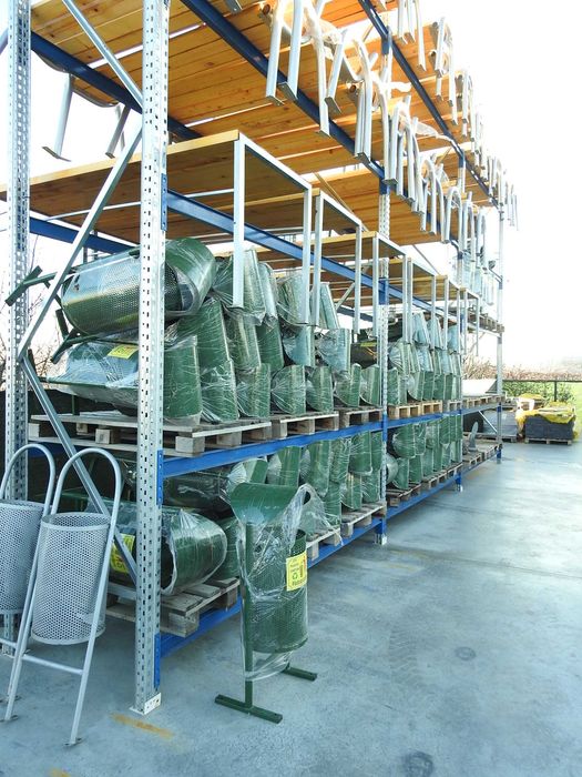 Cos gunoi ,parcuri ,primarii, stradale banci parcuri centre comerciale