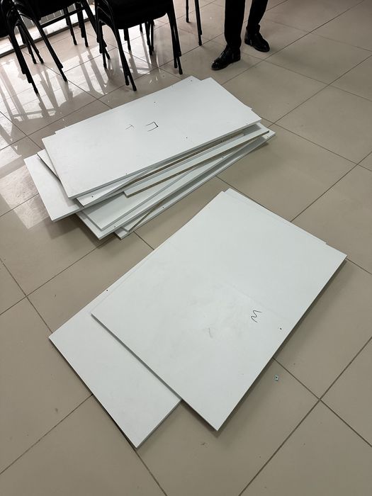 Столы рабочие в хорошем состоянии