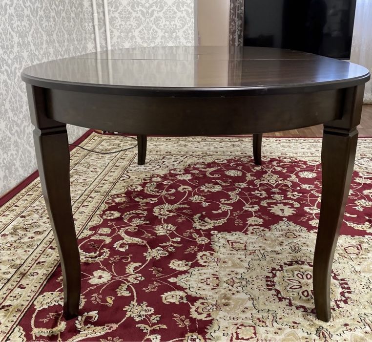 стол Малайзия качественный