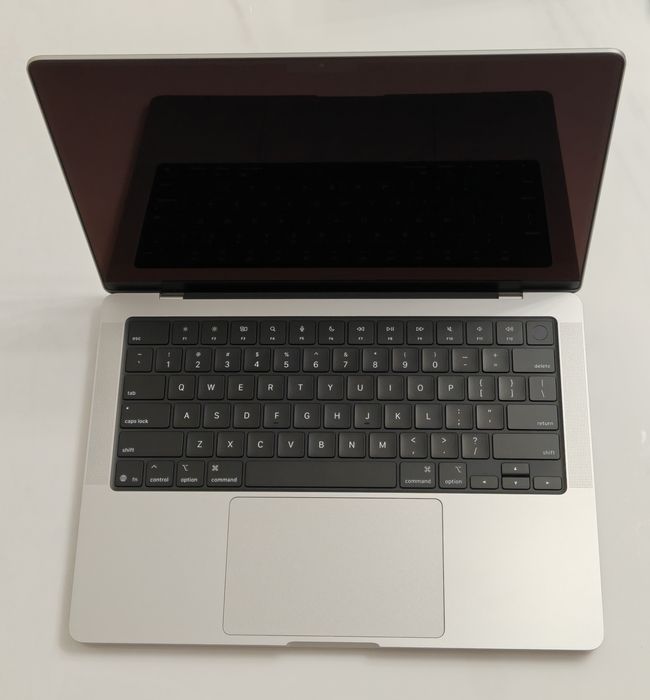 MacBook Pro 14 M5 16/1TB 4 цикла