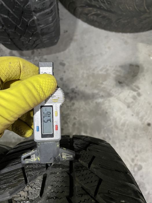 Anv iarna 185/60/15 Semperit