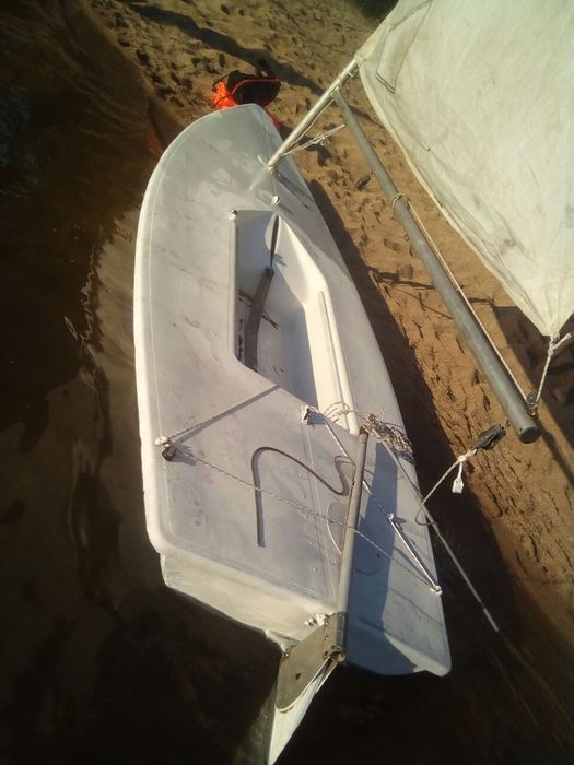 Парусник наводный