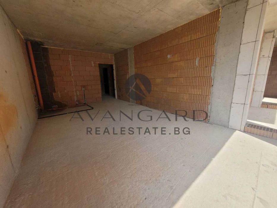 Продава се Тристаен апартамент в Пловдив, Кючук Париж - 99 кв.м за 1127 €/кв.м - Снимка #1