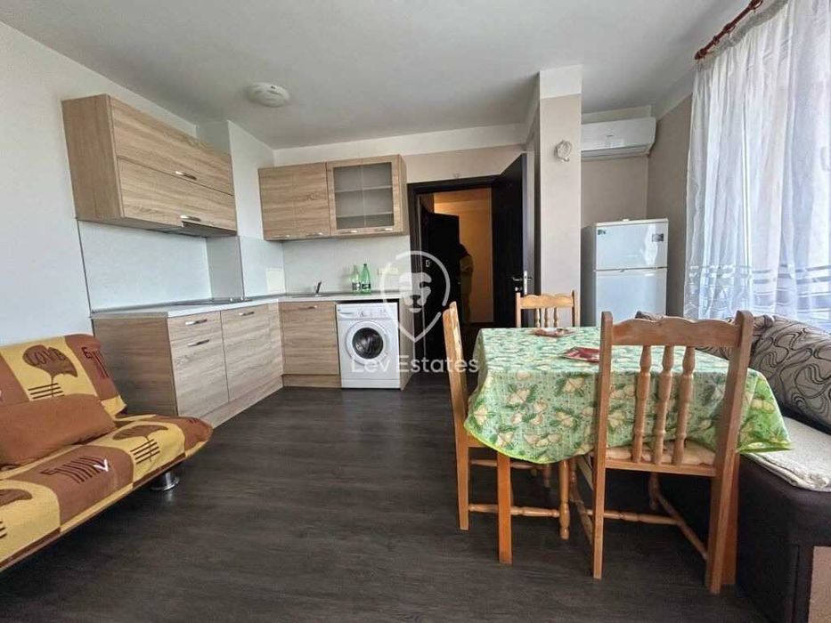Продава се Двустаен апартамент в Бургас, Славейков - 58 кв.м за 2500 €/кв.м - Снимка #2