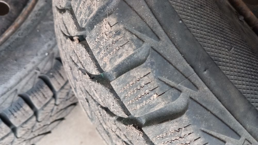 Зимни гуми Lassa с джанти 175/65/R14 5 1/2 J 4бр.