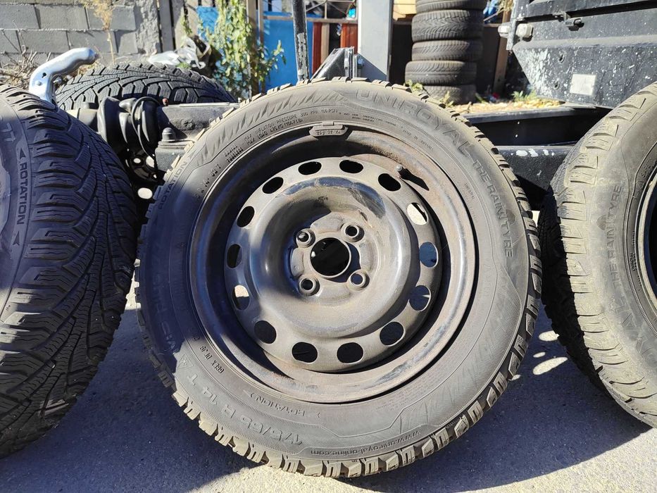 Зимни гуми със стоманени джанти 14 цола от Хонда Джаз 2005 година гр ...