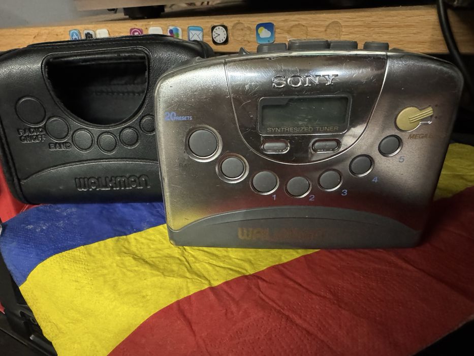 Walkman Sony functional +husa piele