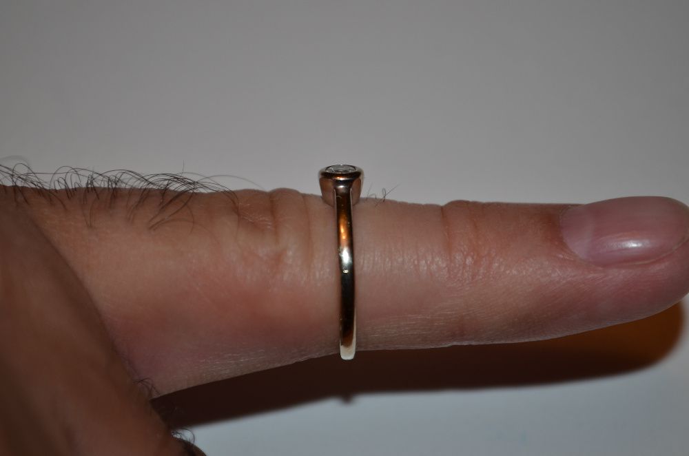 INEL AUR 18K + 1 Diamant = 0.20ct. - De Logodna - 2.3g.- Solitaire !