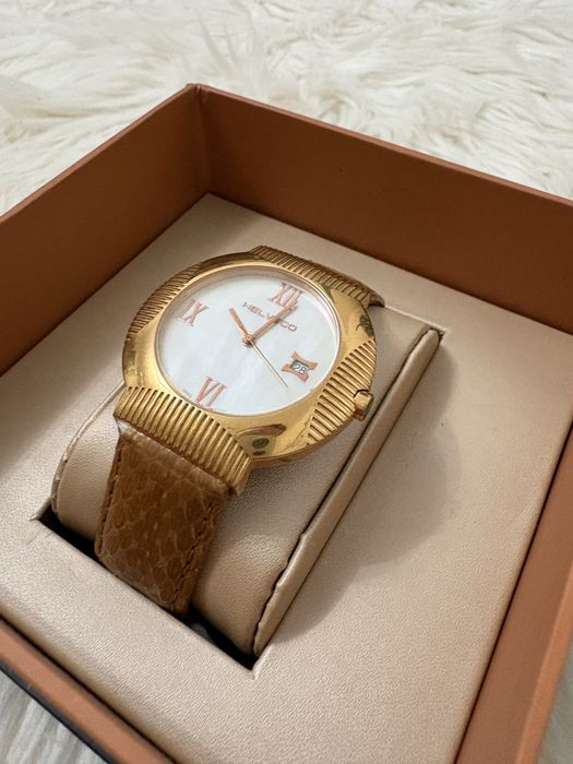 Ceas elvetian Helveco