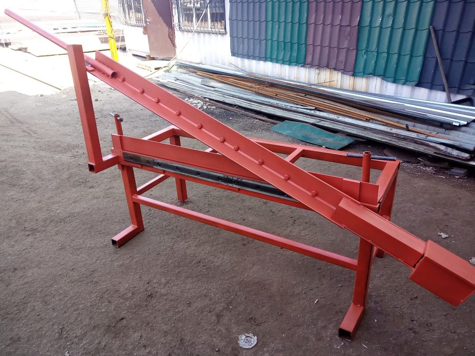 Листогиб Гельотина ручная