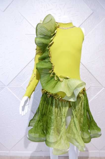 рокли за спортни танци