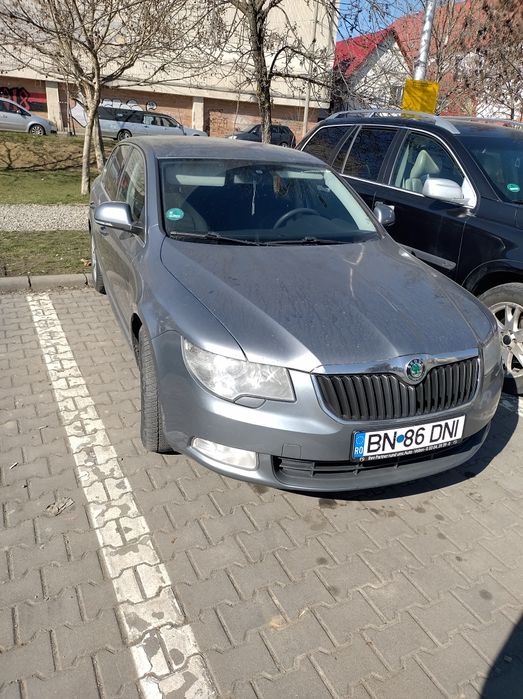 Vând skoda superb 2010 170 cp