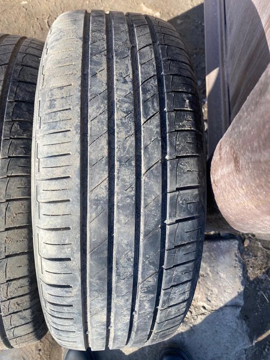 Продам шины 205/60 R15.