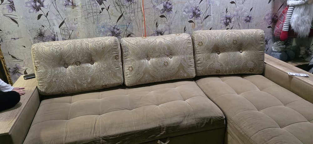 Диван хорошем состояние