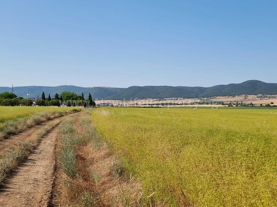 Земеделски парцел в м. Дренака, с. Тънково, обл. Бургас