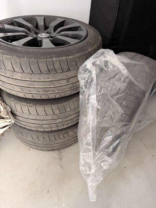 Roti Land Rover 20’