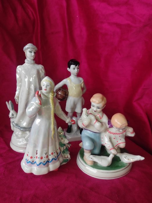 Статуэтки фарфор