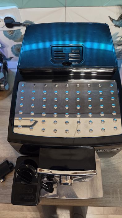 Expresor automat DeLonghi Capuccino  ECAM23.460