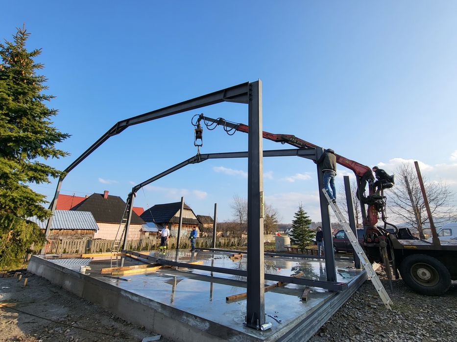 STRUCTURI METALICE inchideri cu panouri sandwich