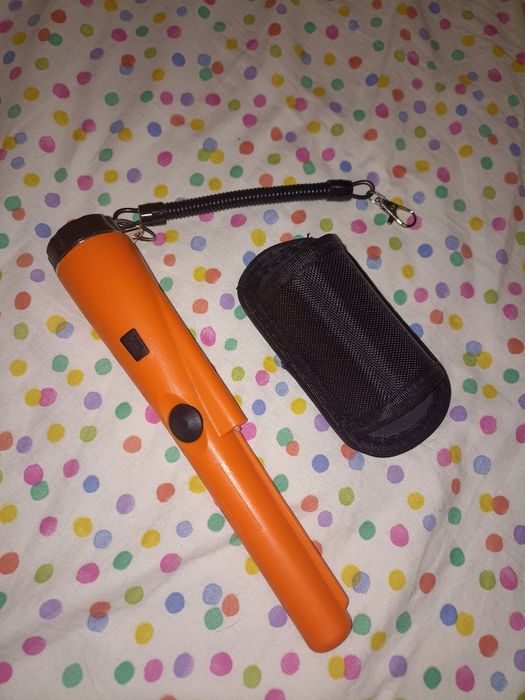 Пинпоинтер с чехлом