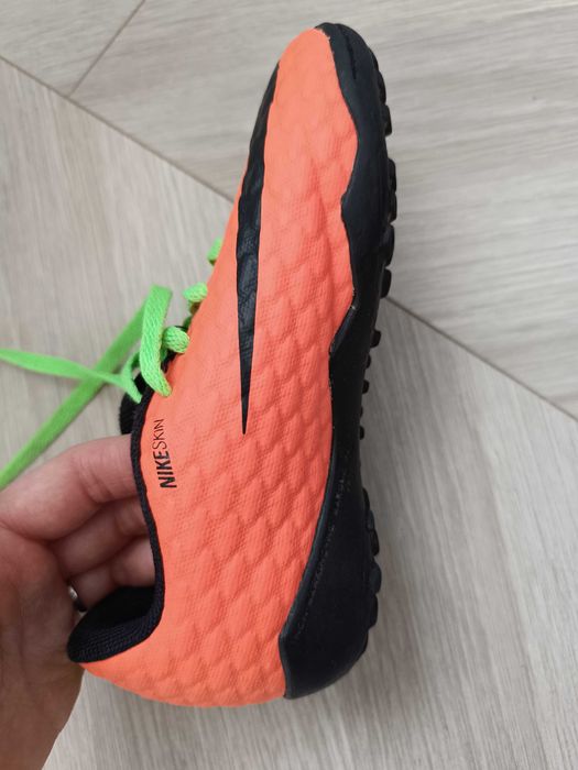 Детски обувки  за футбол nike