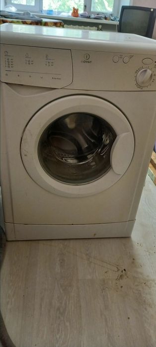 Стиральная машинка автомат