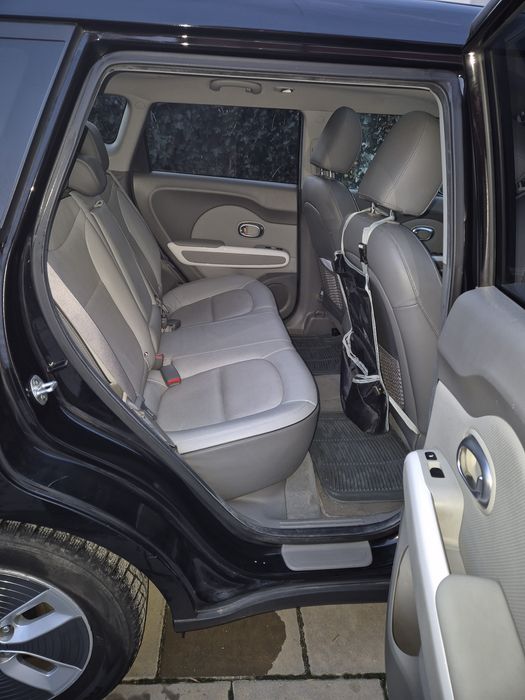 Kia SOUL ELECTRIC / 2018 / 75k KM / 27 KW