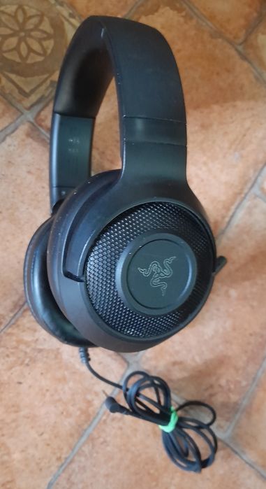 Mouse gaming Razer DEATHADDER și căști gaming Razer-300 lei