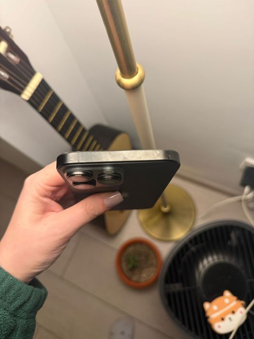 Iphone 16 Pro Max / 100% / Black / Cutie + Incarcator